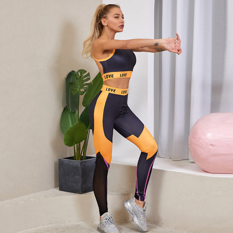 Seamless Yoga Suit Sport Bra + Tight Hip Leggings